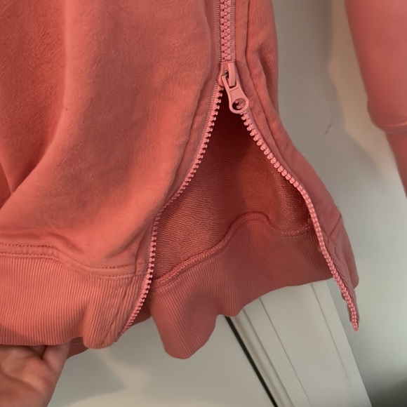 Champion Crewneck - Picture 4 of 4